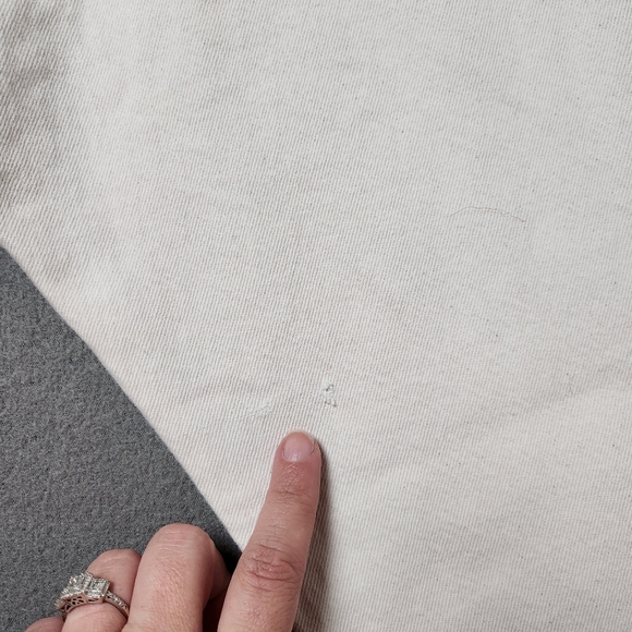 Levi’s Wedgie Raw Hem Jeans Sz 30 Cream - Picture 13 of 16